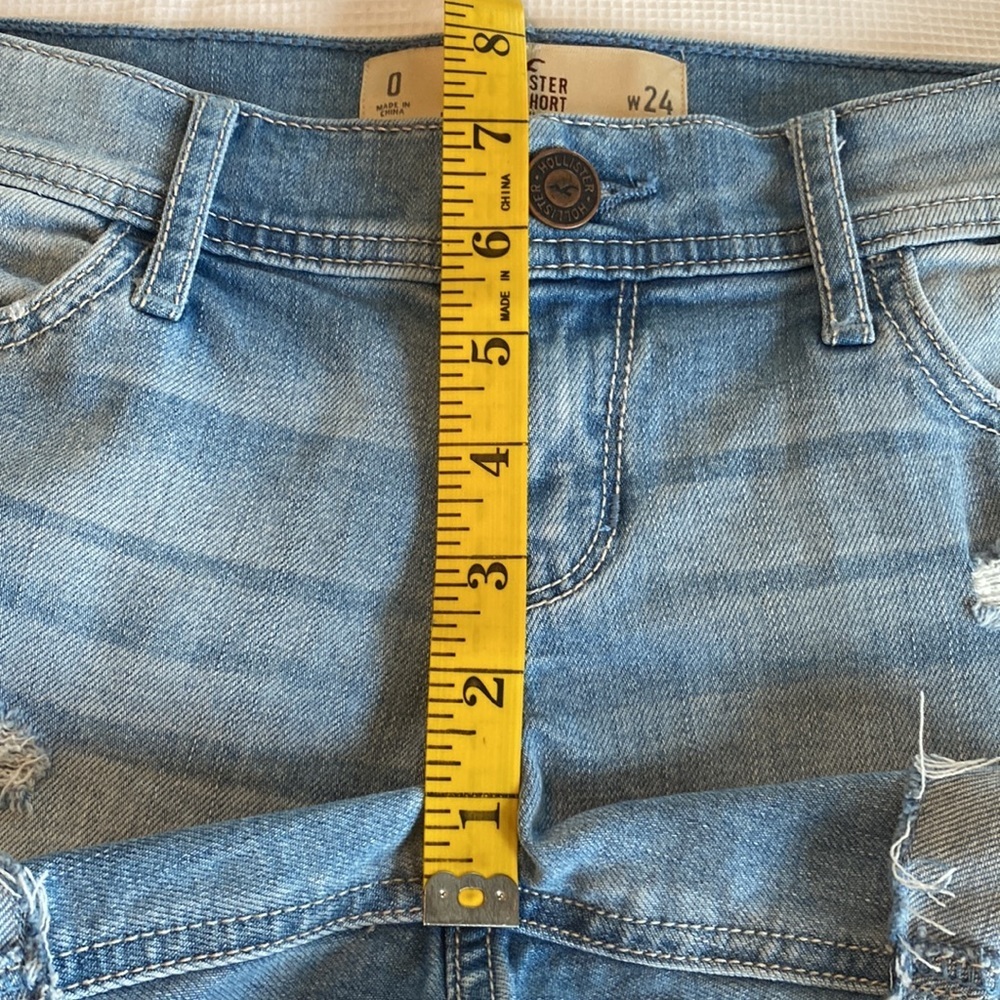 Hollister Midi Jeans Shorts Size 0 W 24 Distressed light wash - Picture 5 of 12